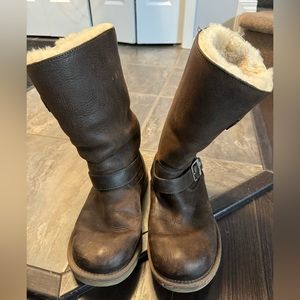 UGG Australia Leather boots size 7